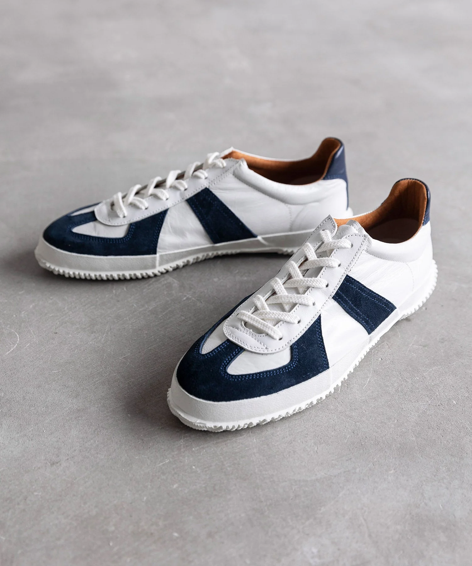 SP-1047 White/Navy - Image 7