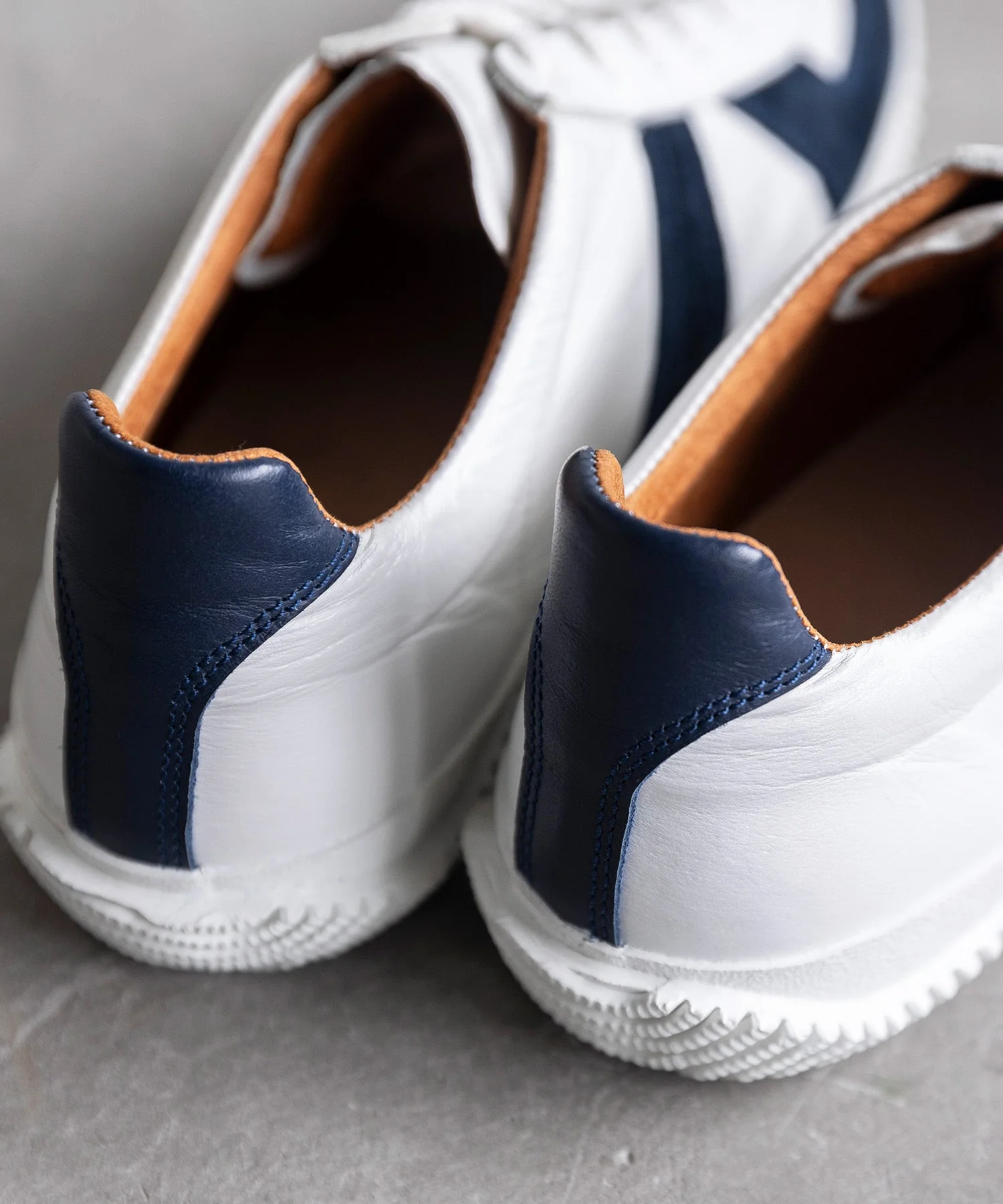 SP-1047 White/Navy - Image 9