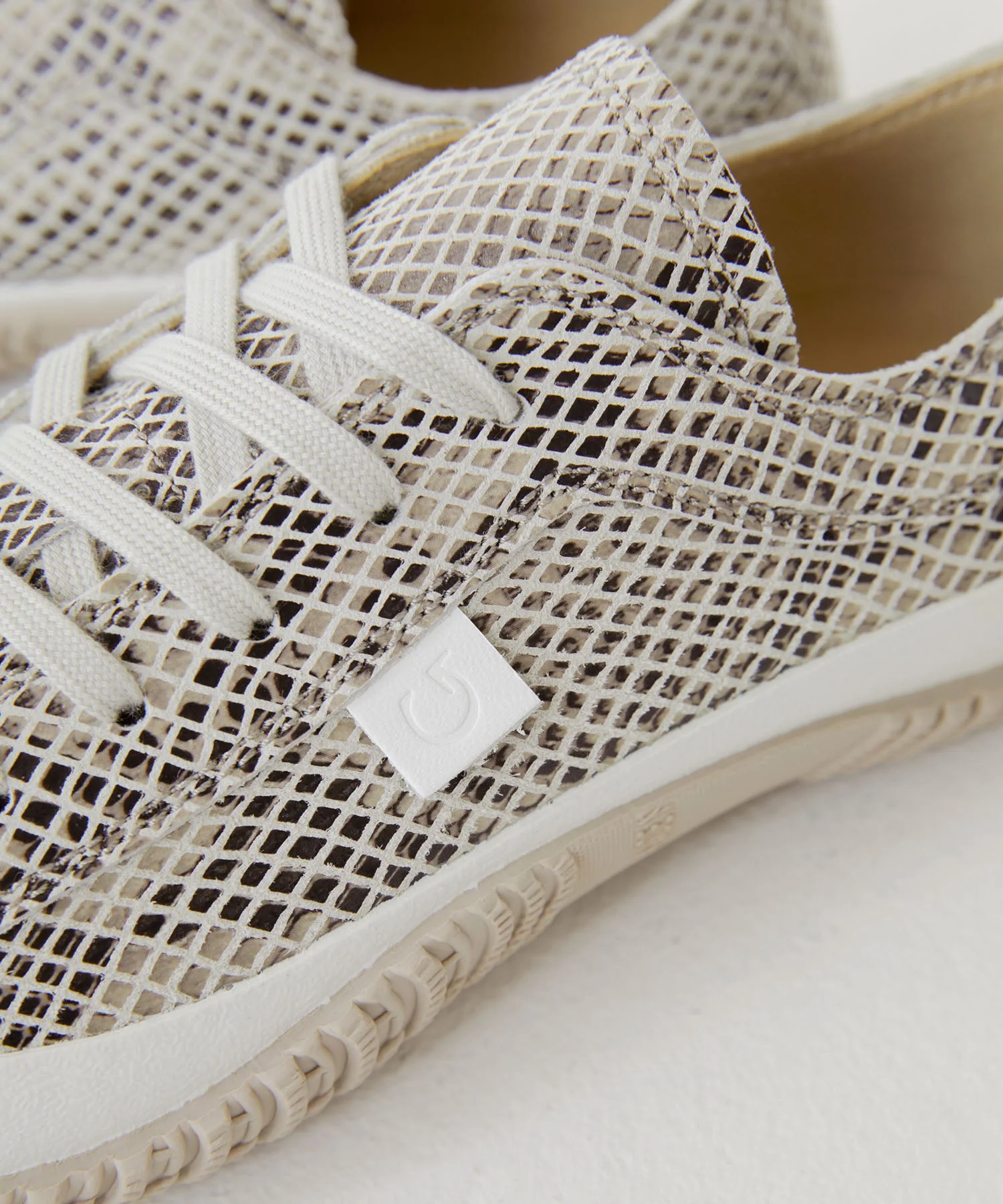 SP-104R White - Image 9