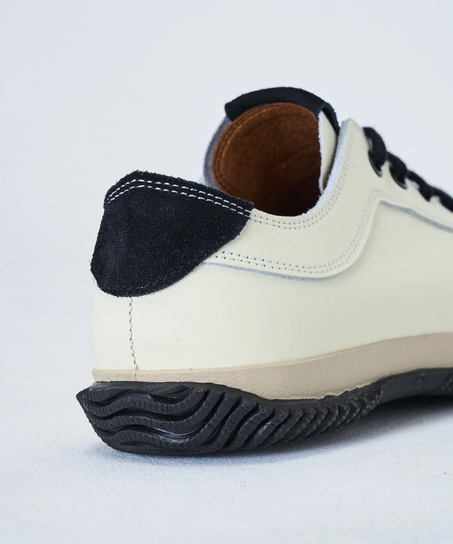 SP-105IL White/Black - Image 10