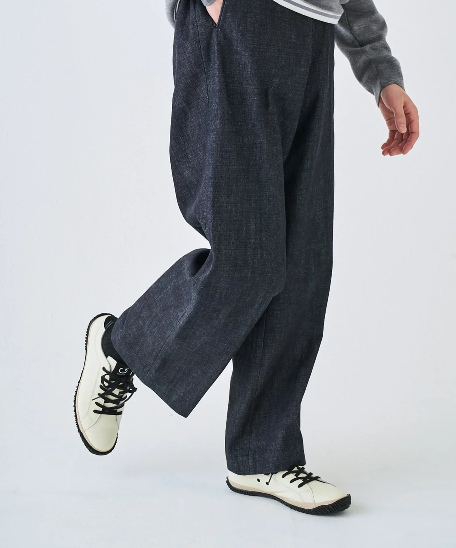 SP-105IL White/Black - Image 13