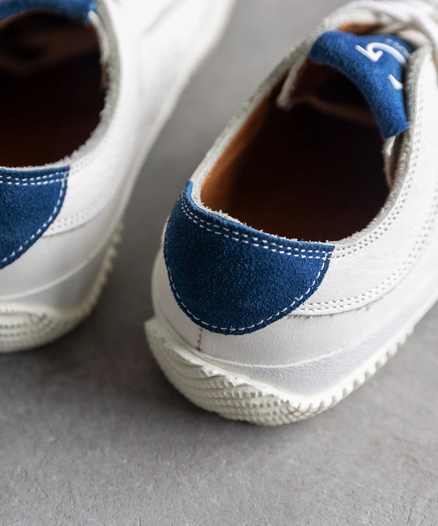 SP-107IL White/Navy - Image 10