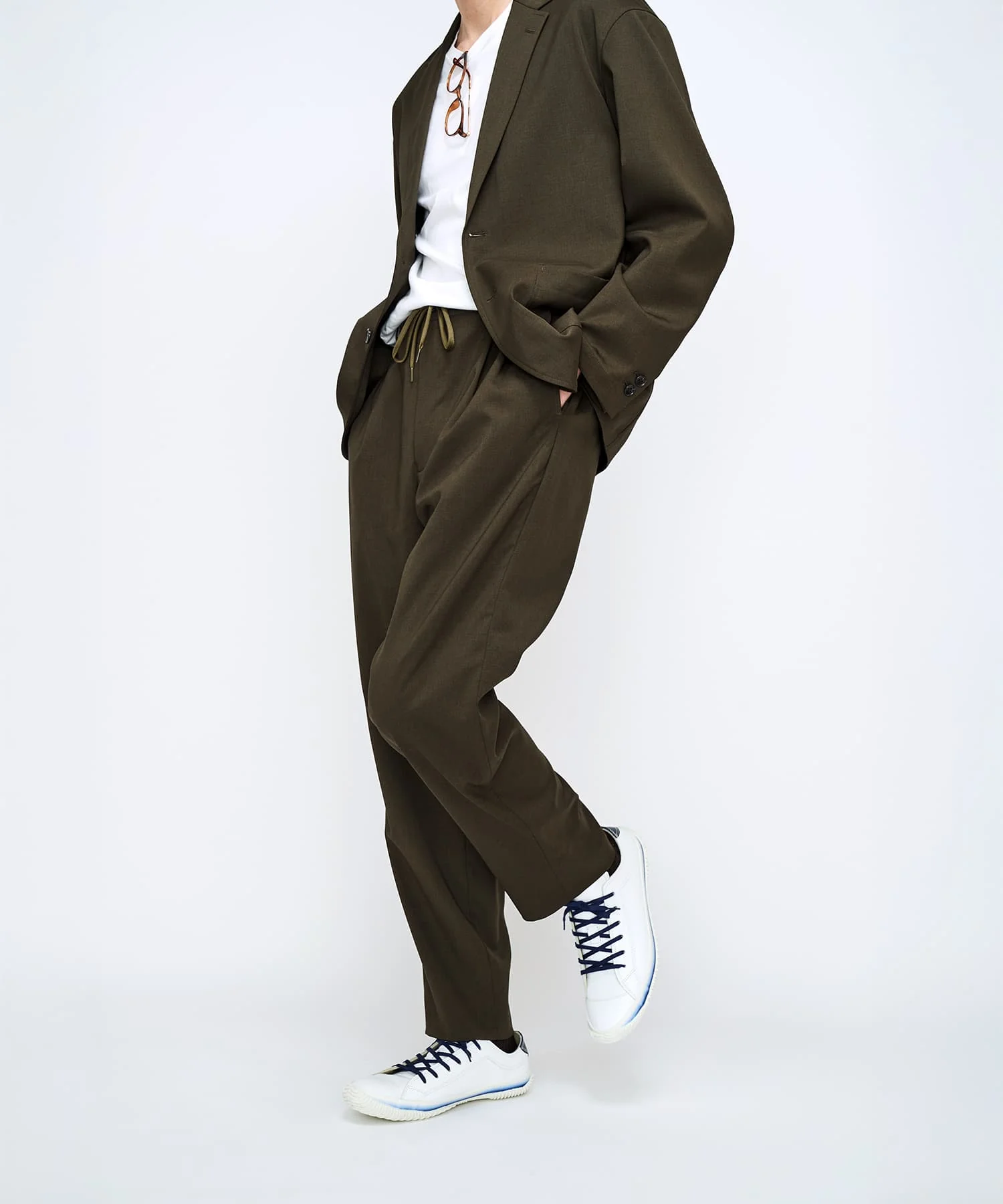 SP-108 White/Navy - Image 11
