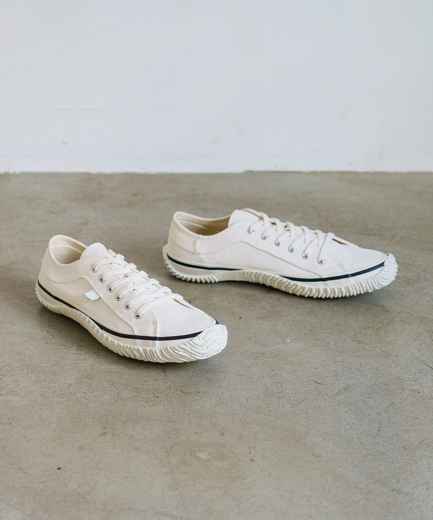 SP-141 White/Black - Image 7