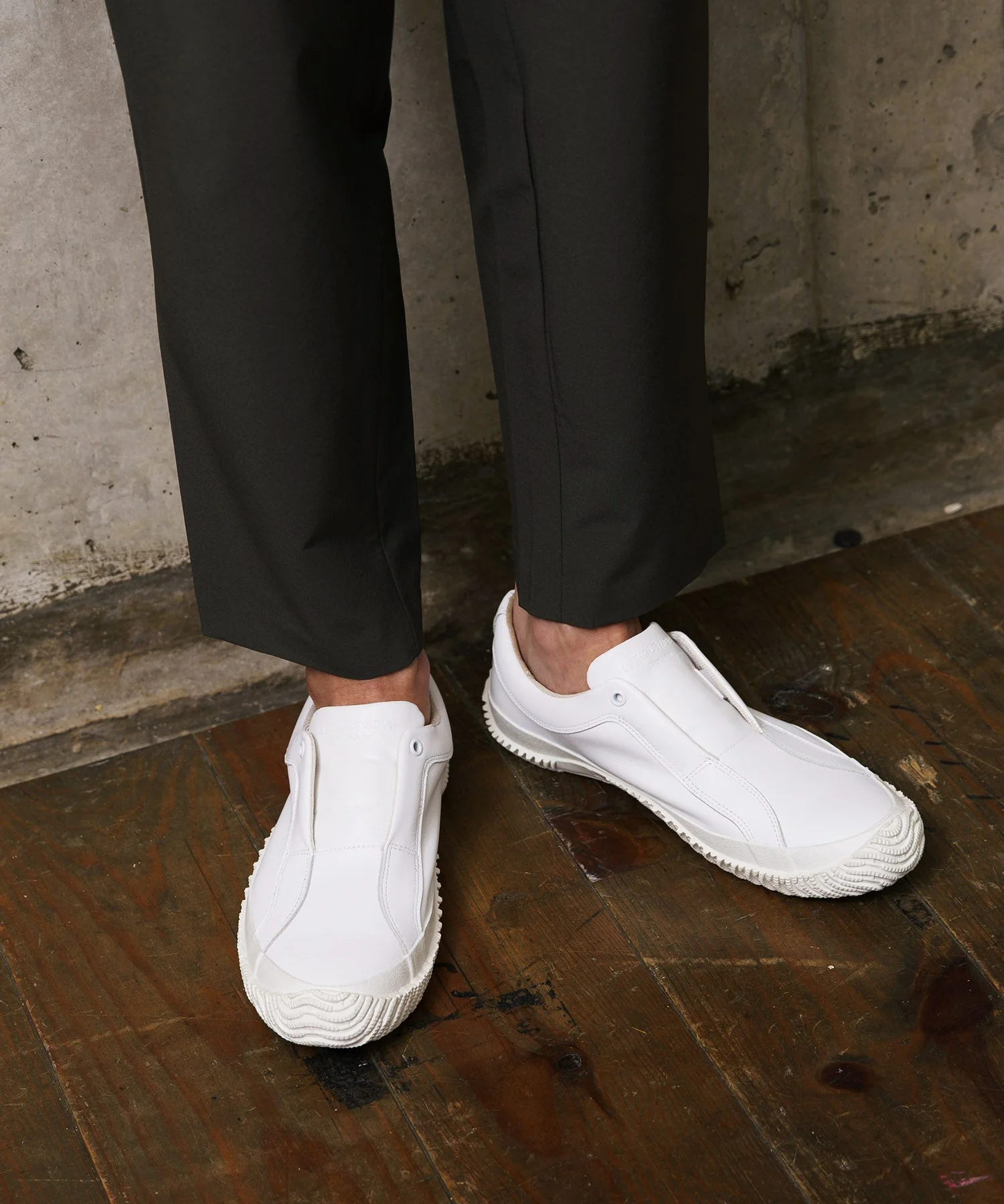 SP-166 White - Image 9