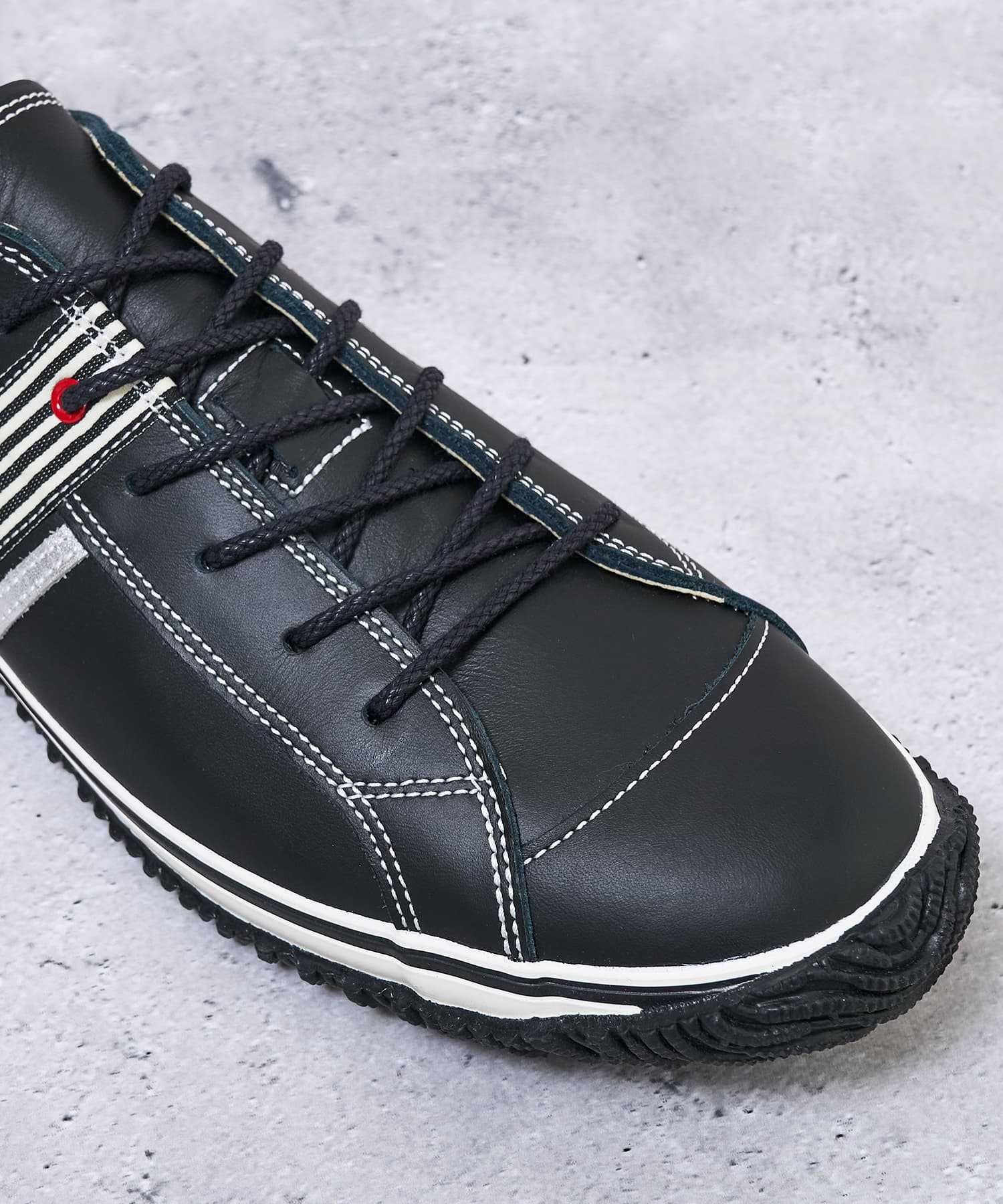 SP-168 Black/White - Image 9