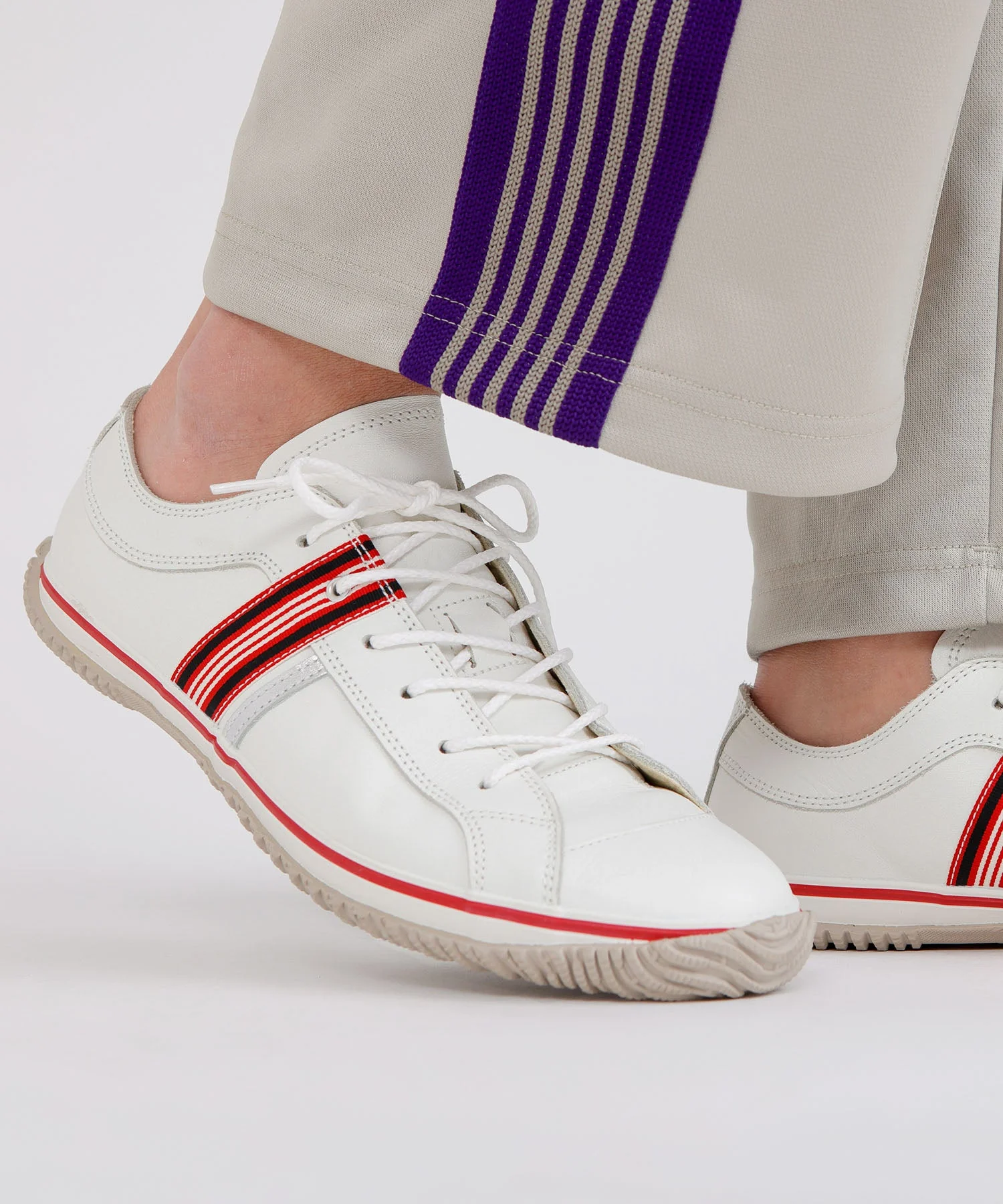 SP-168 White/Red - Image 10