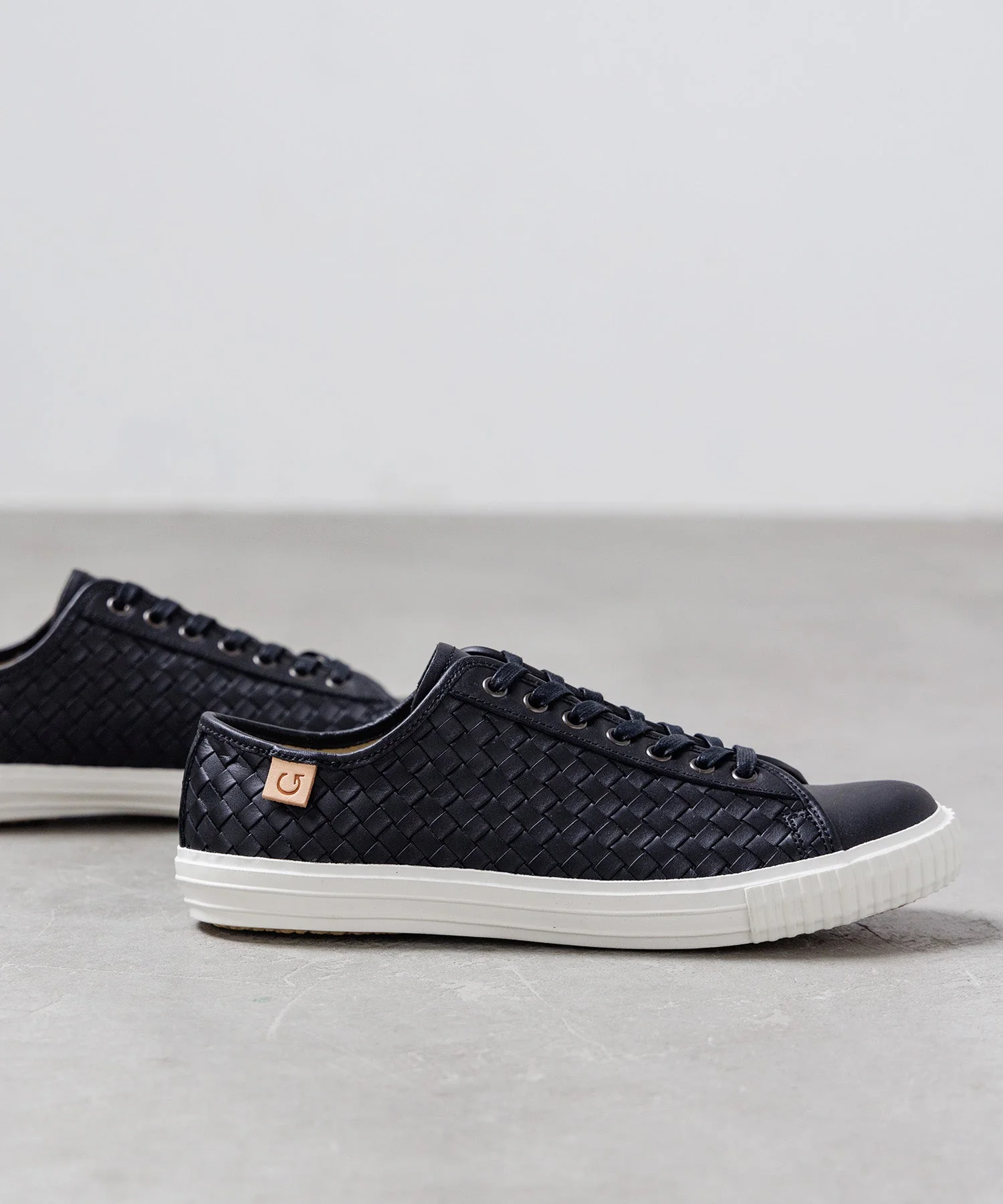 SP-384 Black - Image 9