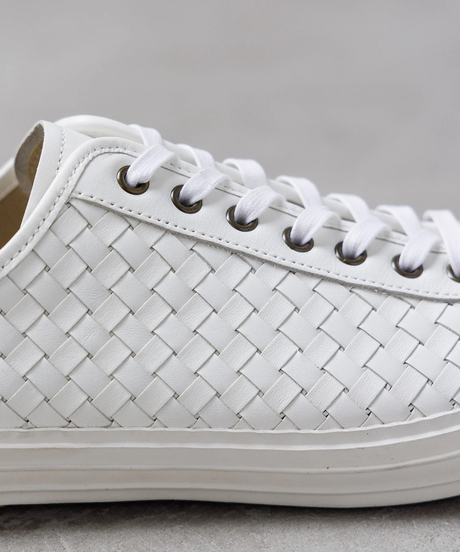 SP-384 White - Image 9
