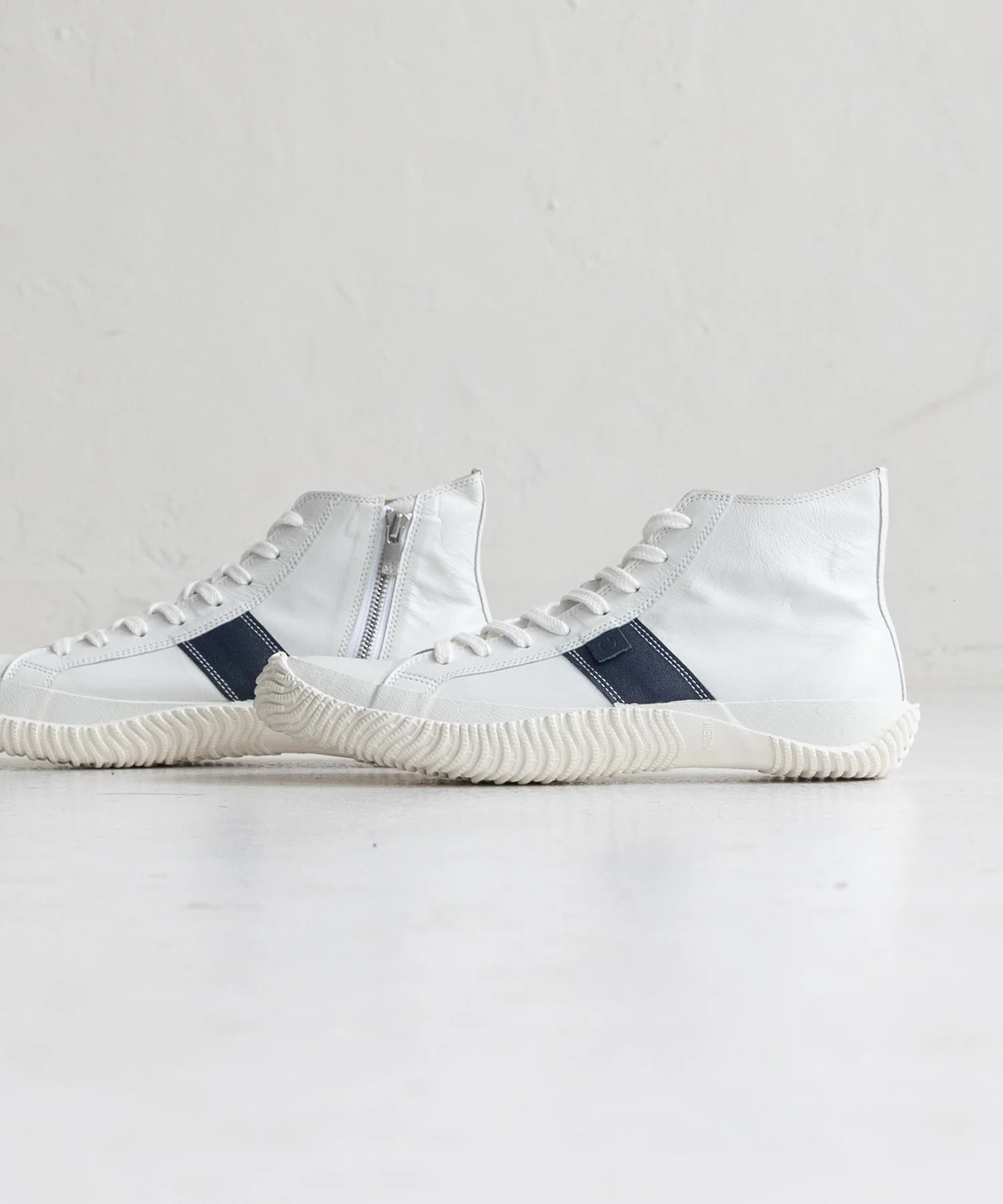 SP-443 White/Navy - Image 7