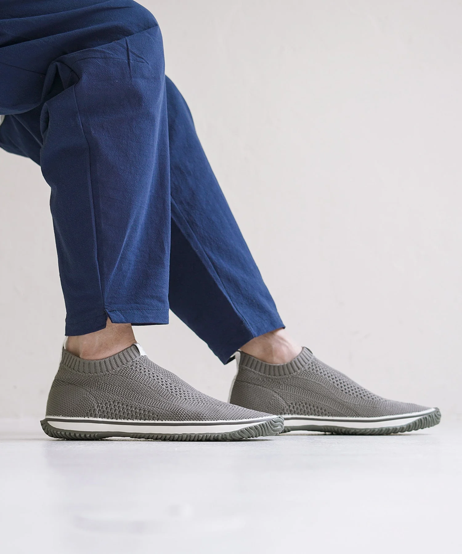 SP-528 Light Gray - Image 9
