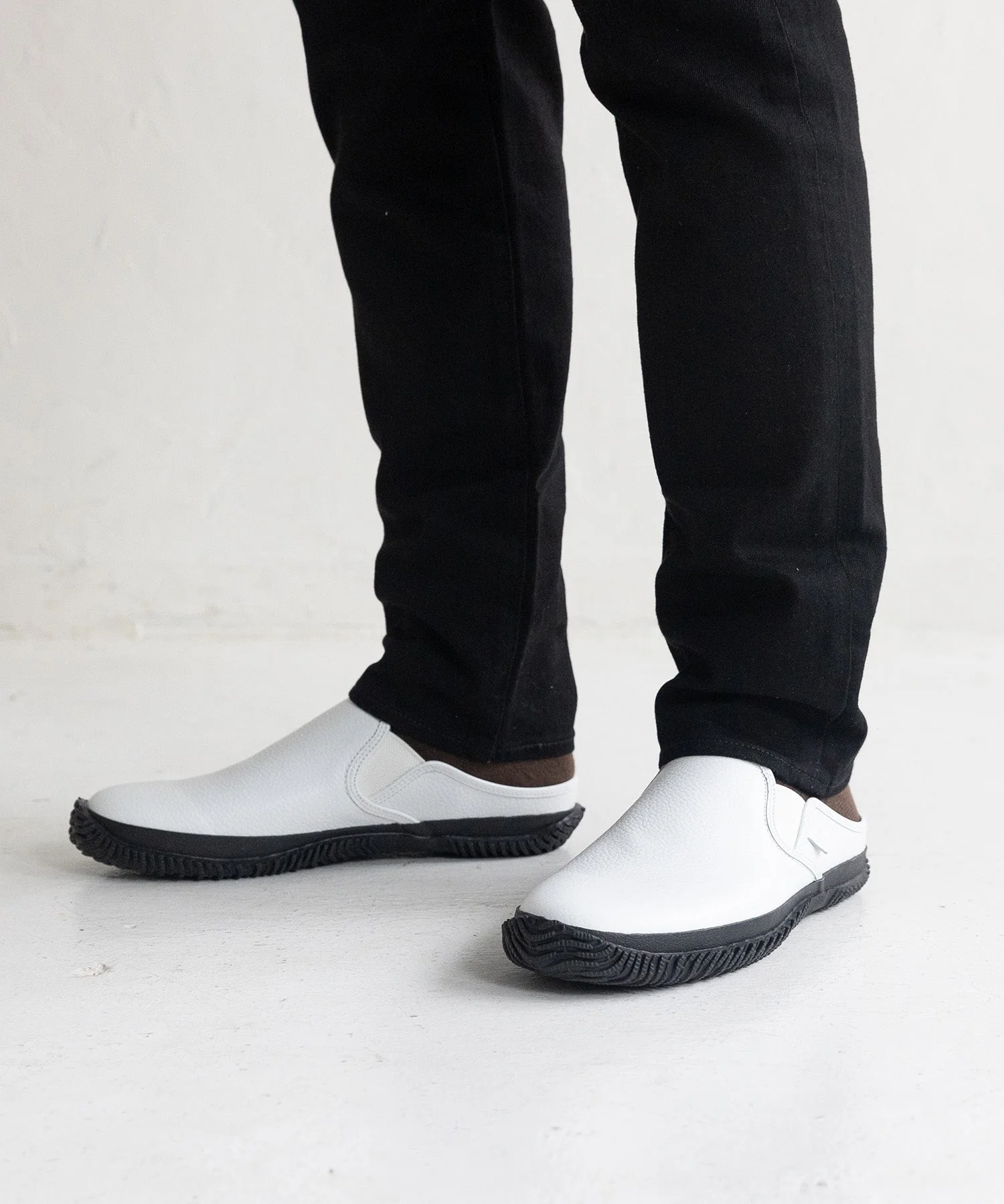 SP-725 White/Black - Image 10