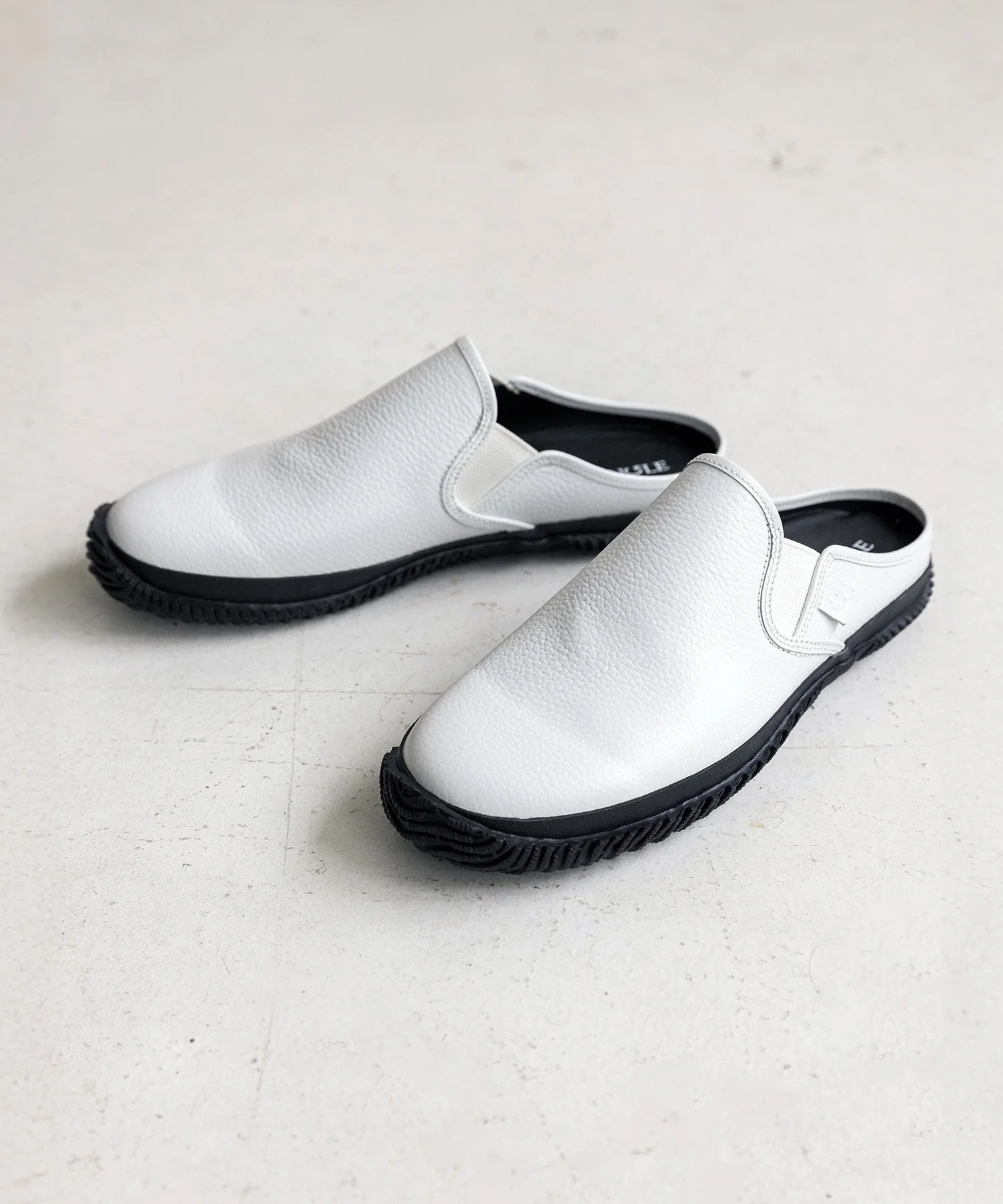 SP-725 White/Black - Image 7