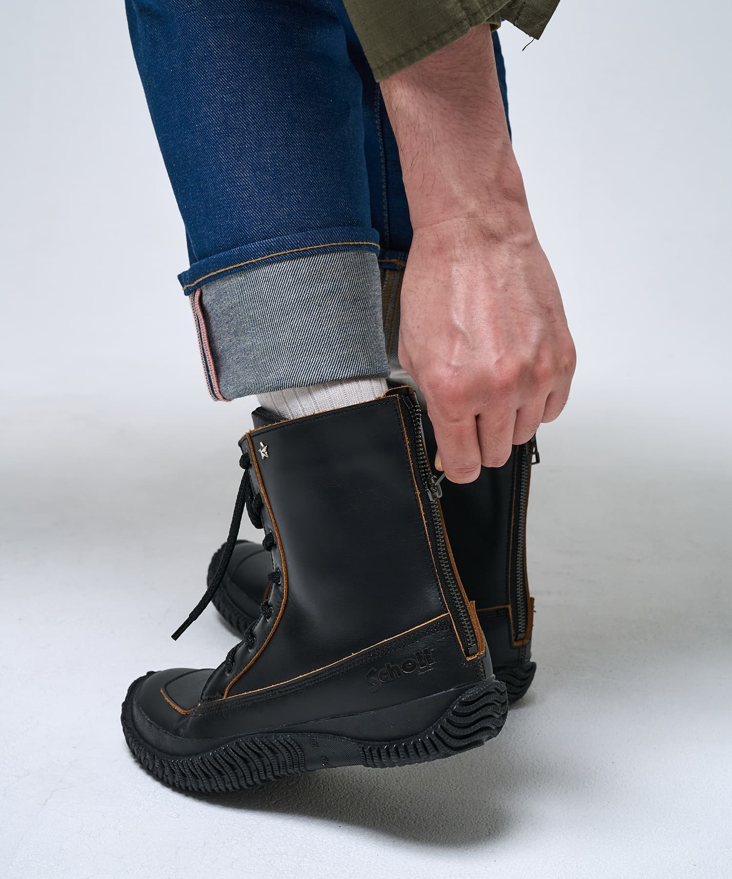 SP-Schott_01 Black - Image 16